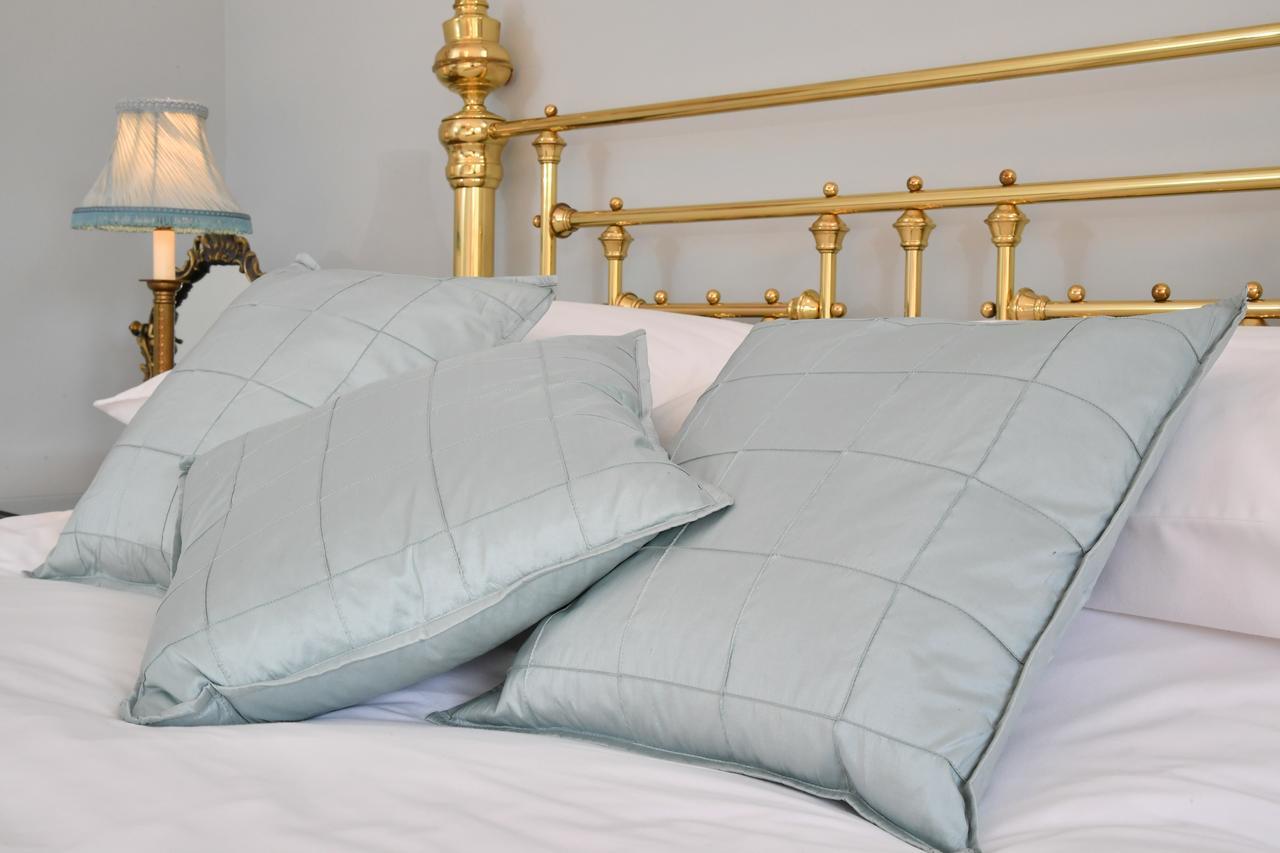 Heritage Bed And Breakfast Calne Extérieur photo