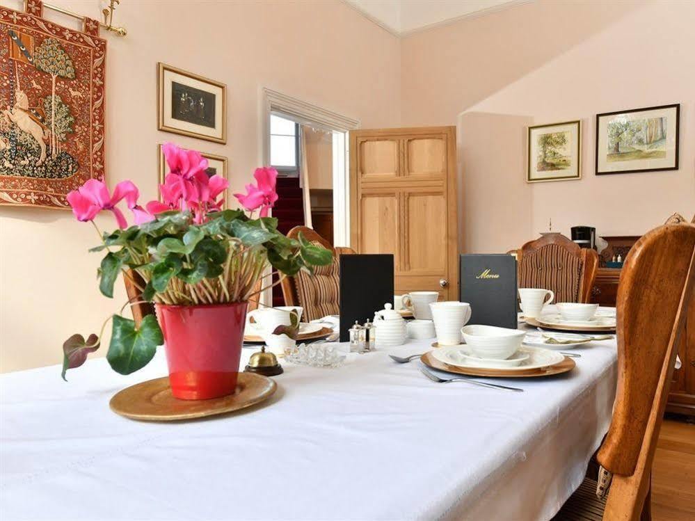 Heritage Bed And Breakfast Calne Extérieur photo